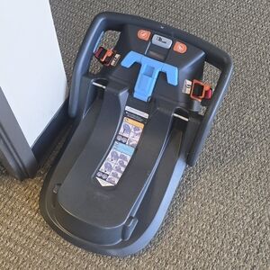Black and Blue Car Seat Base